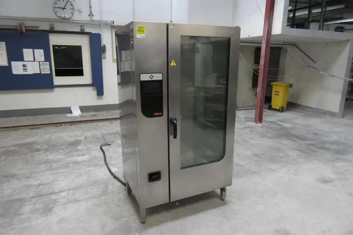 MKN FlexCombi Kombidämpfer Maße in cm: ca. 108x81x196